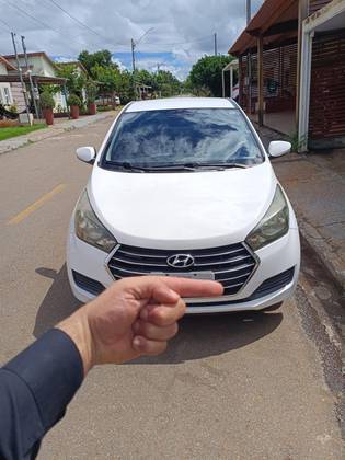 HYUNDAI HB20S 1.6 COMFORT PLUS 16V FLEX 4P MANUAL